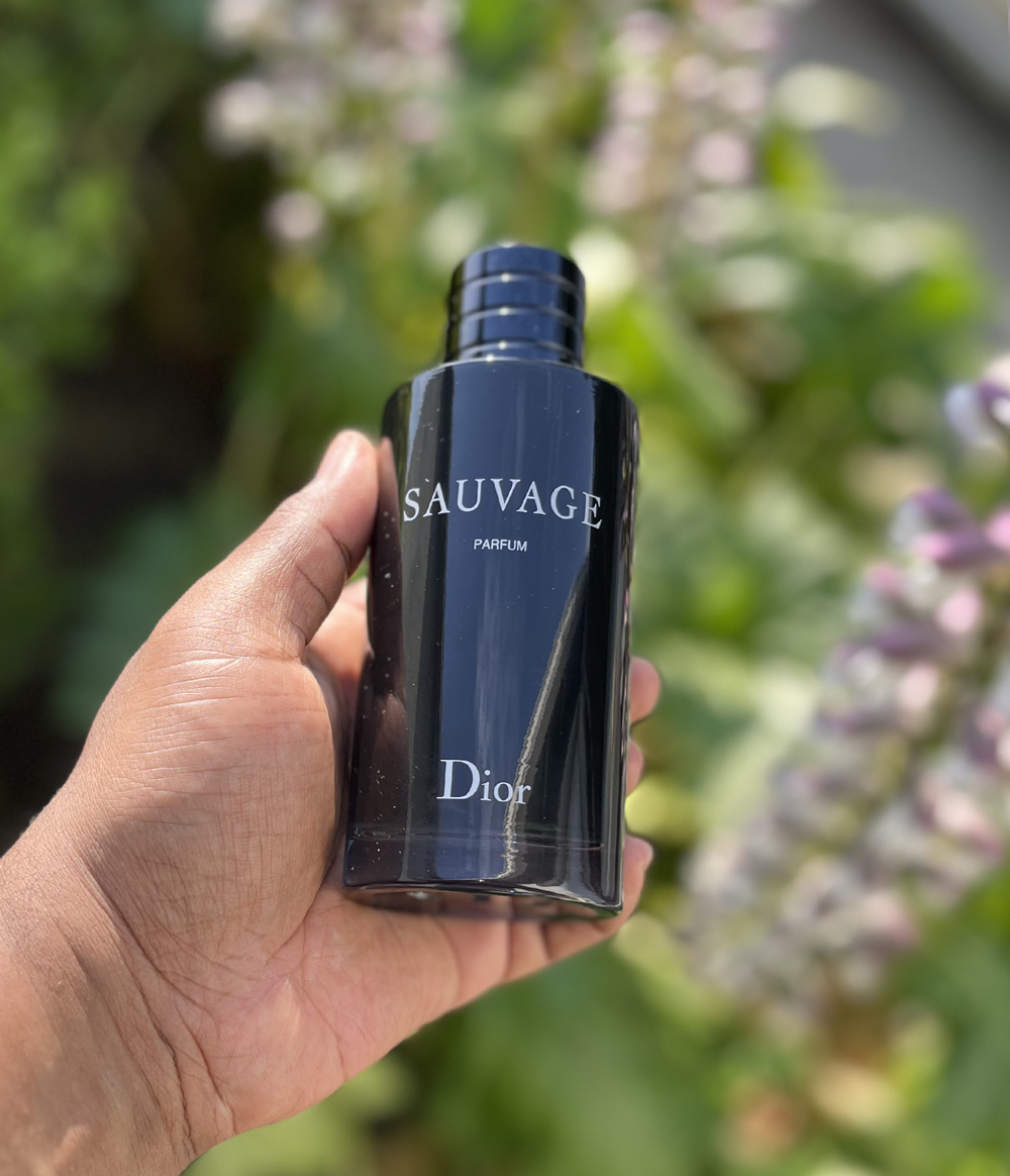 Sauvage Parfum: Refillable Citrus and Woody Fragrance